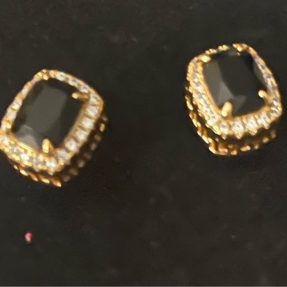 Black Gold plated cubic zirconia earrings with twisted earring post - Picture 2 of 5